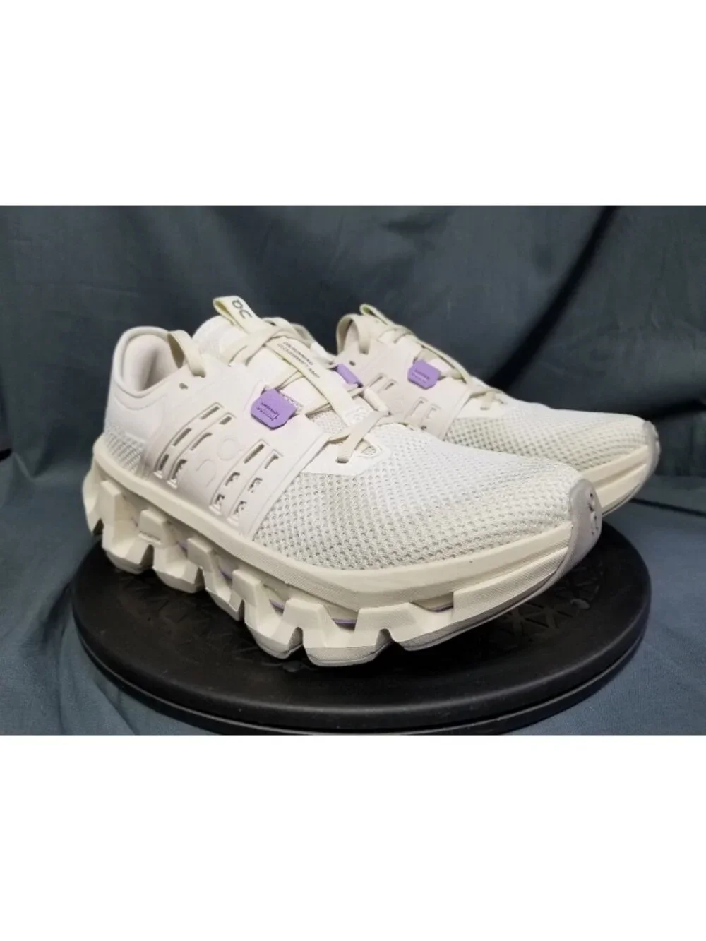 On Running Cloudswift Amp Ivory/Ghost 3WG10393588 Women's Size 7 NEW NO BOX!